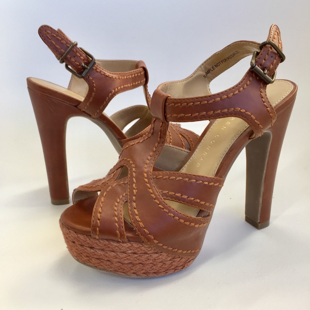 LC Lauren Conrad Platform Sandals